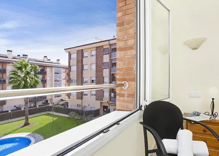 Apartment 2 Ross - *